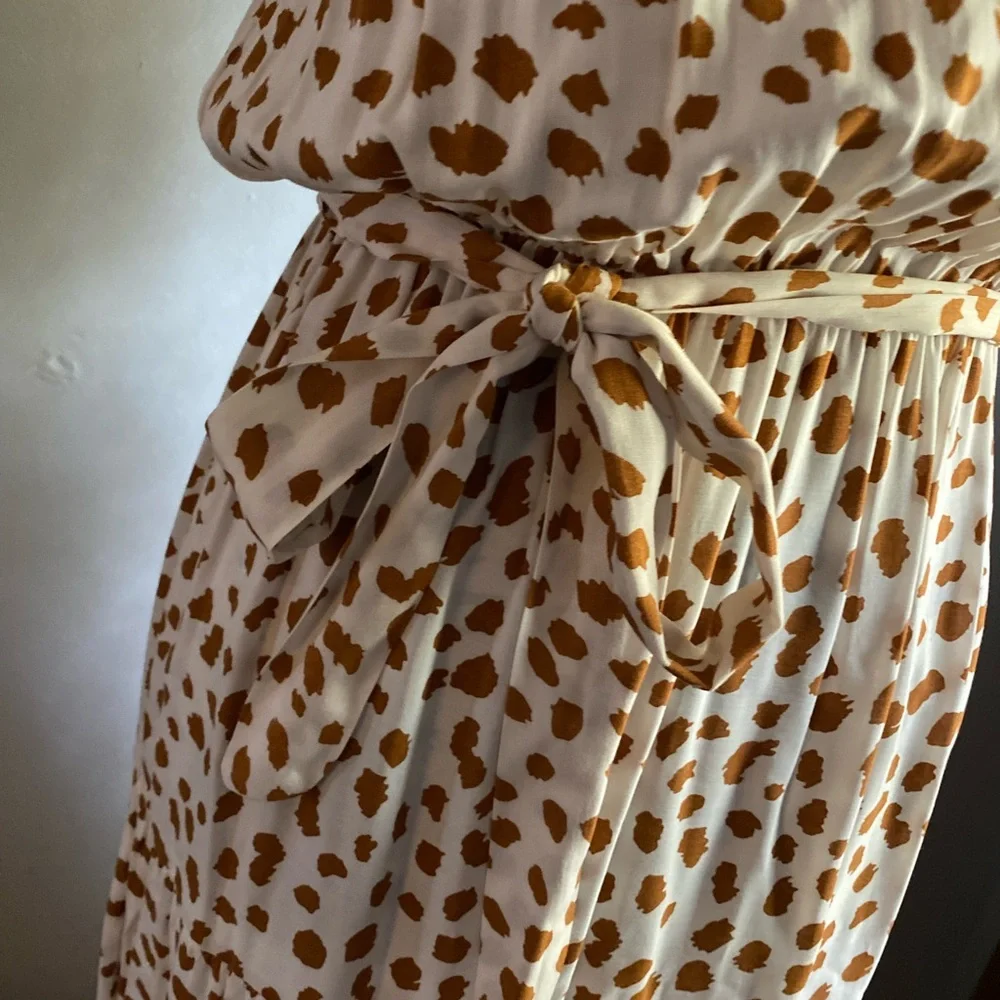 C+D+M woman’s maxi dress size medium. New with tags - Picture 6 of 7